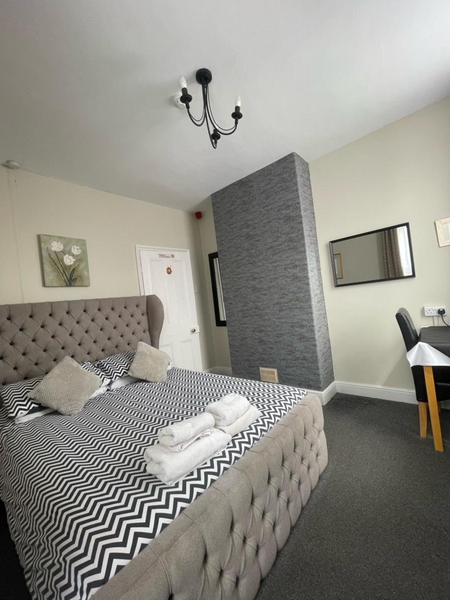 Burton Villa Guest House York Bagian luar foto
