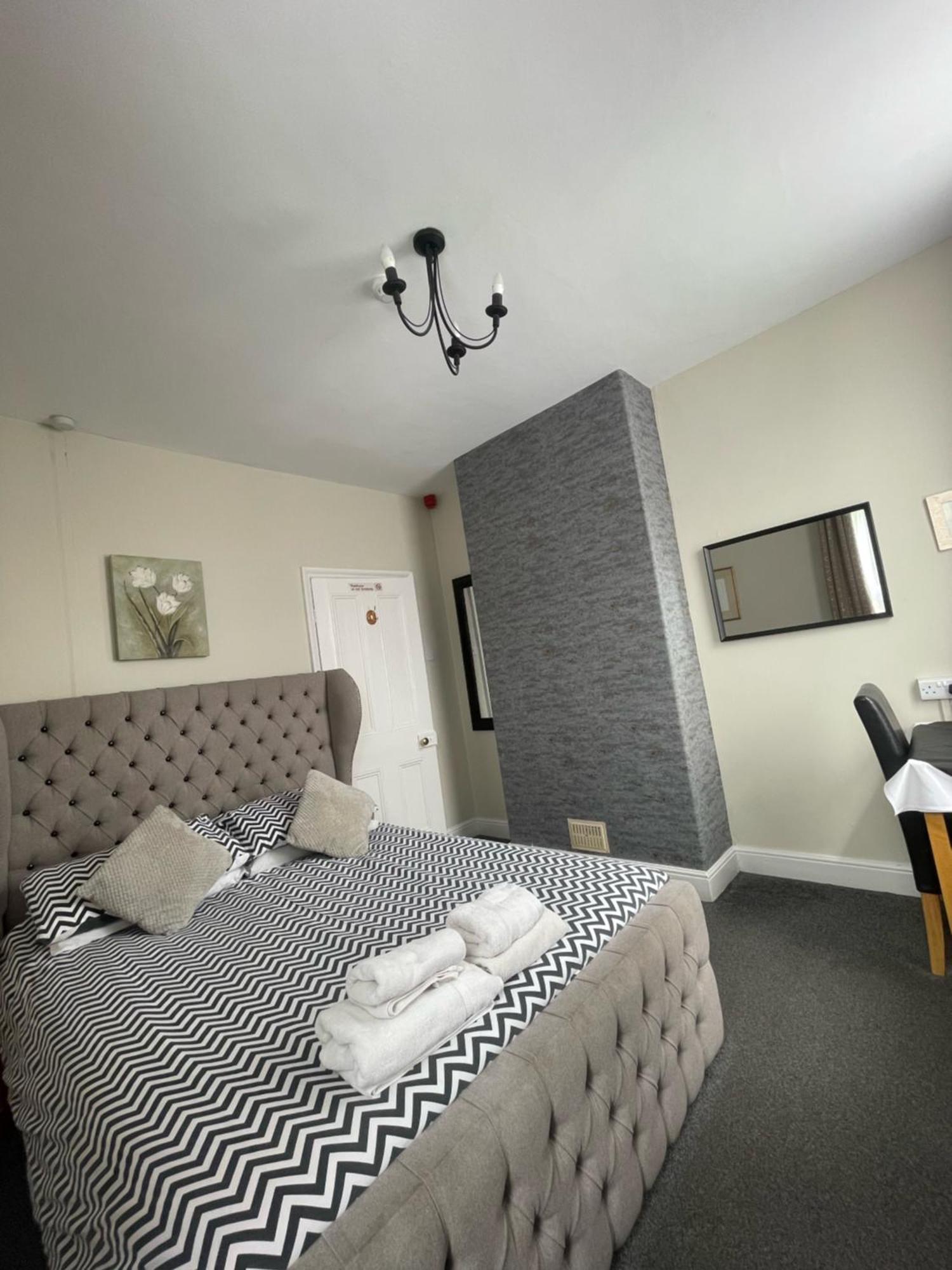 Burton Villa Guest House York Bagian luar foto