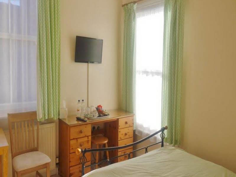 Burton Villa Guest House York Bagian luar foto